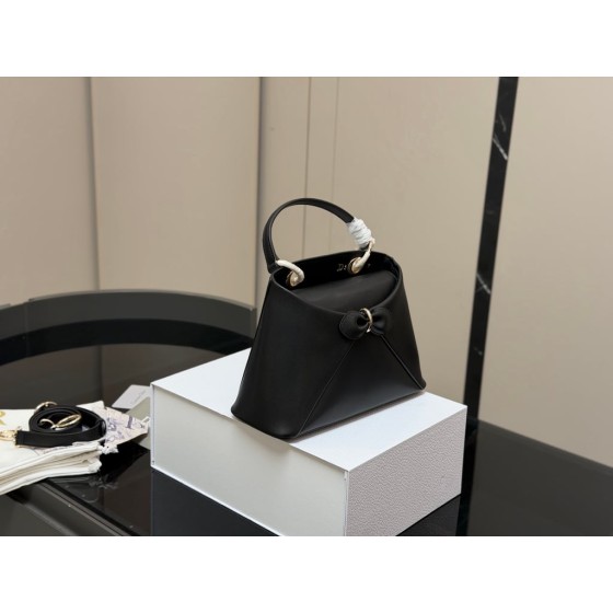 Dior The 30 Montaigne Mini Bag (black)